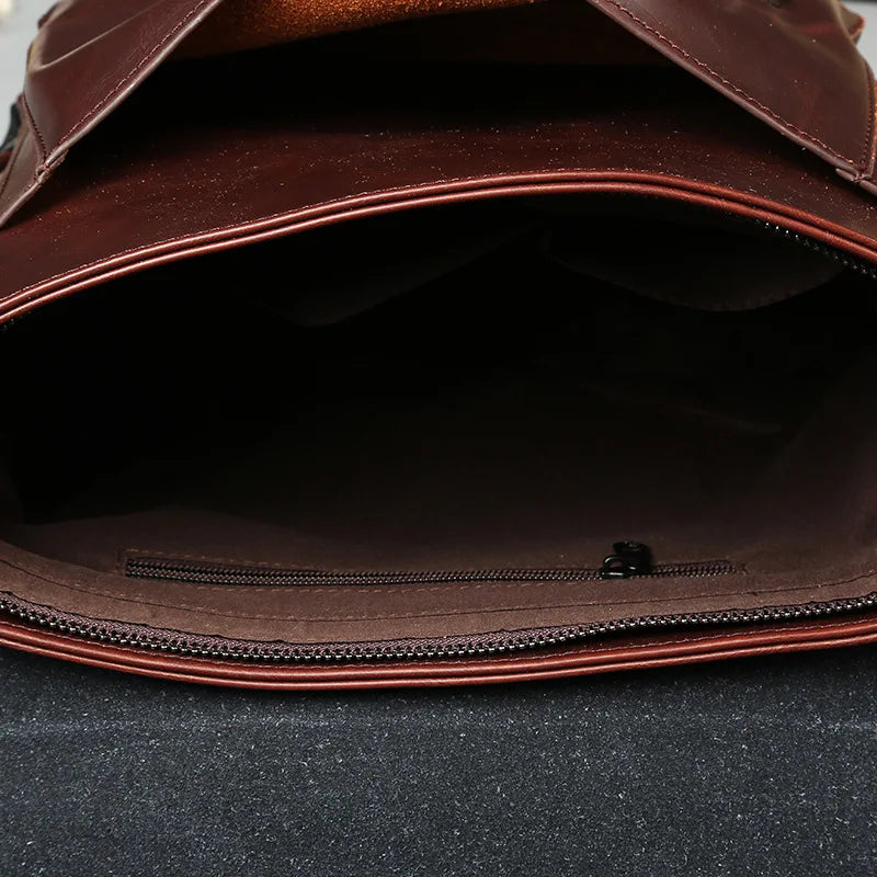 Bolsa Carteiro Masculino em Couro Legítimo