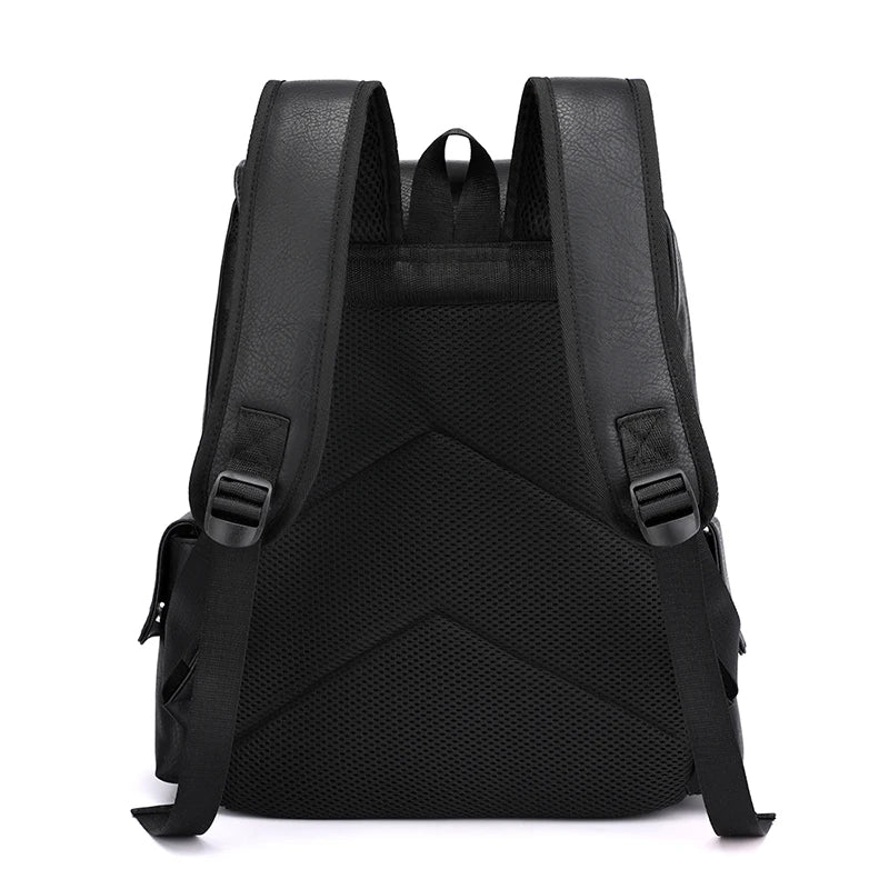 Mochila Masculina em Couro Modelo Clássico